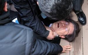 이재명 찌른 남성, 충남 거주 김 모씨 57년생... “죽이려 했다” 진술